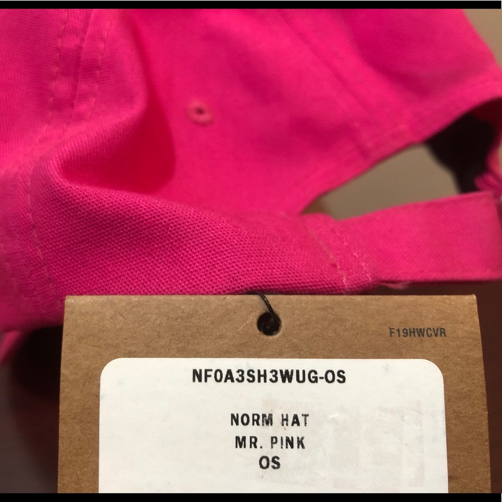 The North Face, Norm Hat, Pink - Picture 9 of 10